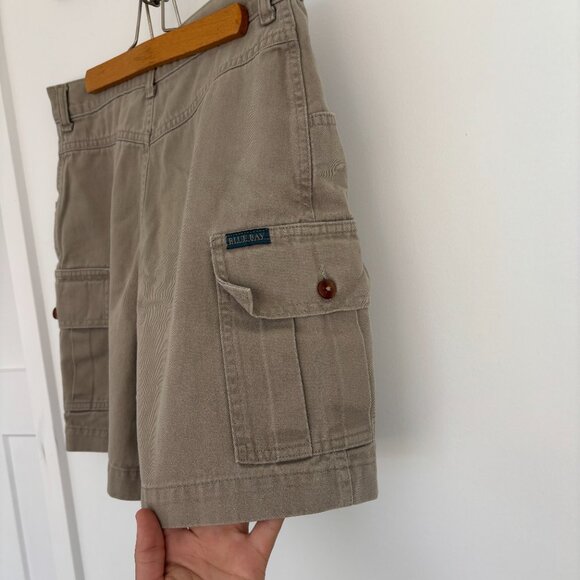 Vintage Blue Bay Cargo Shorts Beige size 29-30 W - Picture 4 of 5